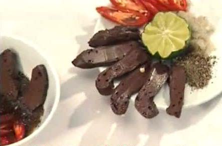 tieu chanh cham ga luoc ngon